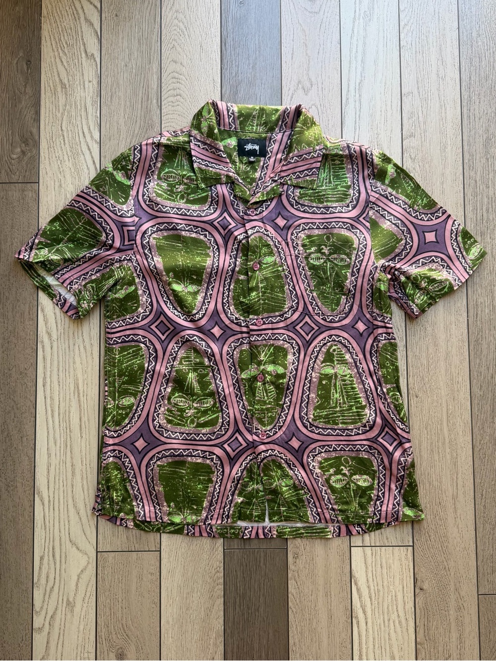 Stussy Men's Short-Sleeve Printed Camp Shirt - Olive & Pink M